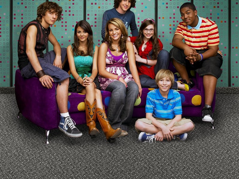 Зоуи 101